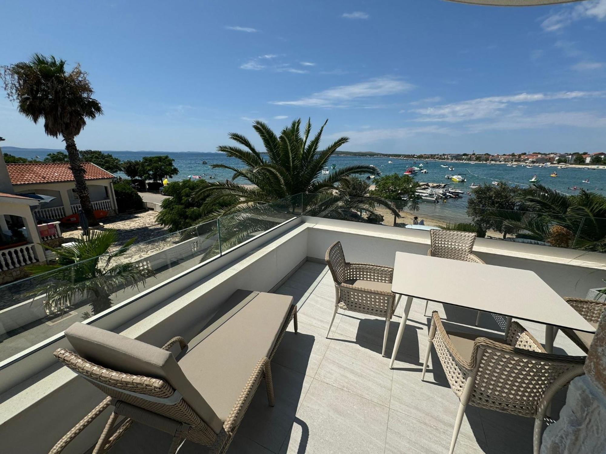 ויר Apartments Dernaj מראה חיצוני תמונה